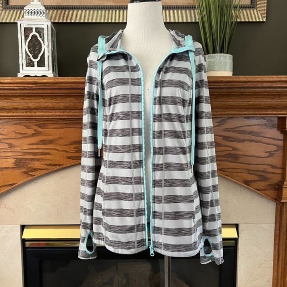 Lukka Women's Gray Striped Full Zip Athletic Hoodie‎ Jacket Sz. M